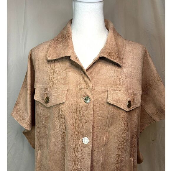 Chicos Womens Trucker Cape Oversized Ruena Desert Tan Faux Suede Reptile Print - Picture 3 of 10